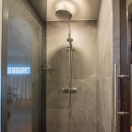 Lai Old Town Apartment With Sauna And Terrace 塔尔图 外观 照片